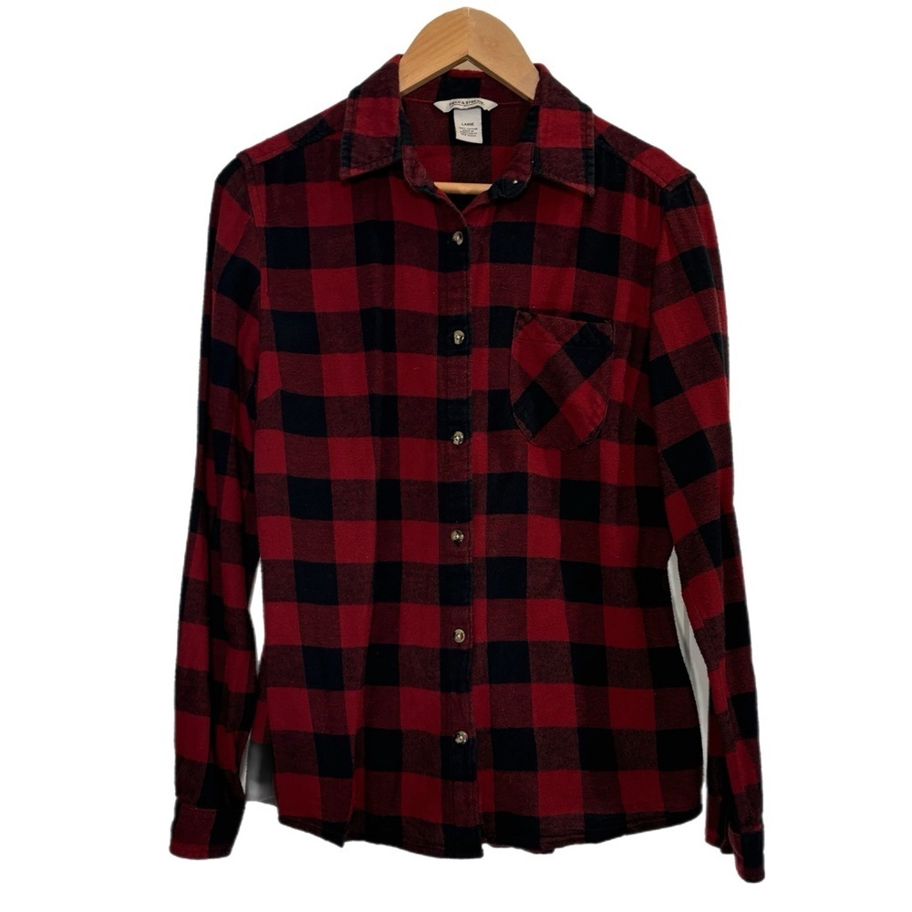 Field & Stream red & black checked cotton flannel long sleeve button up shacket